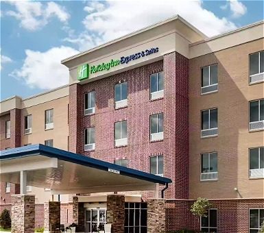 Holiday Inn Express & Suites Chesterfield